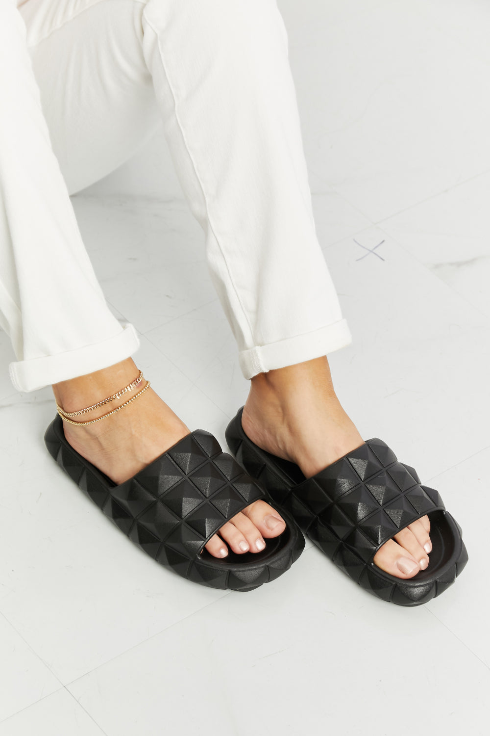 Women's Legend Let's Chill 3D Stud Slide Sandal
