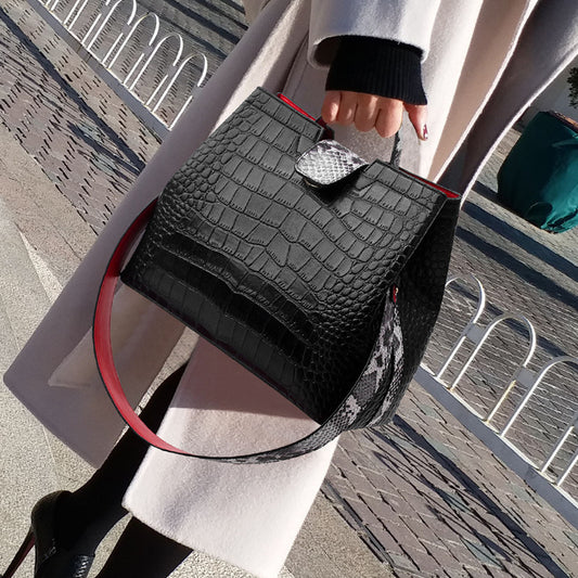 Women's Contrast Color Shoulder Strap Messenger Broadband Handbag Purse