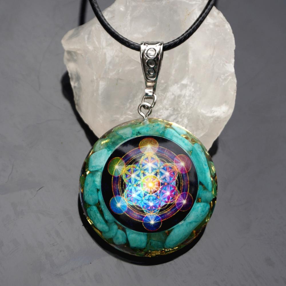 Ogan Pendant Natural Crystal Seven Chakra Epoxy Pendant Malachite Gravel