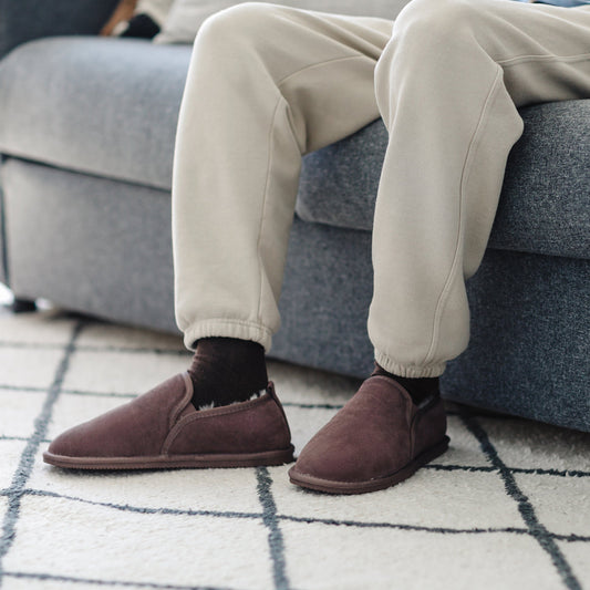 Men's Avi Sheepskin Turn Slipper - Truffle
