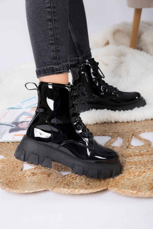 Tween's Lace Up Chunky Patent Ankle Boots in Black