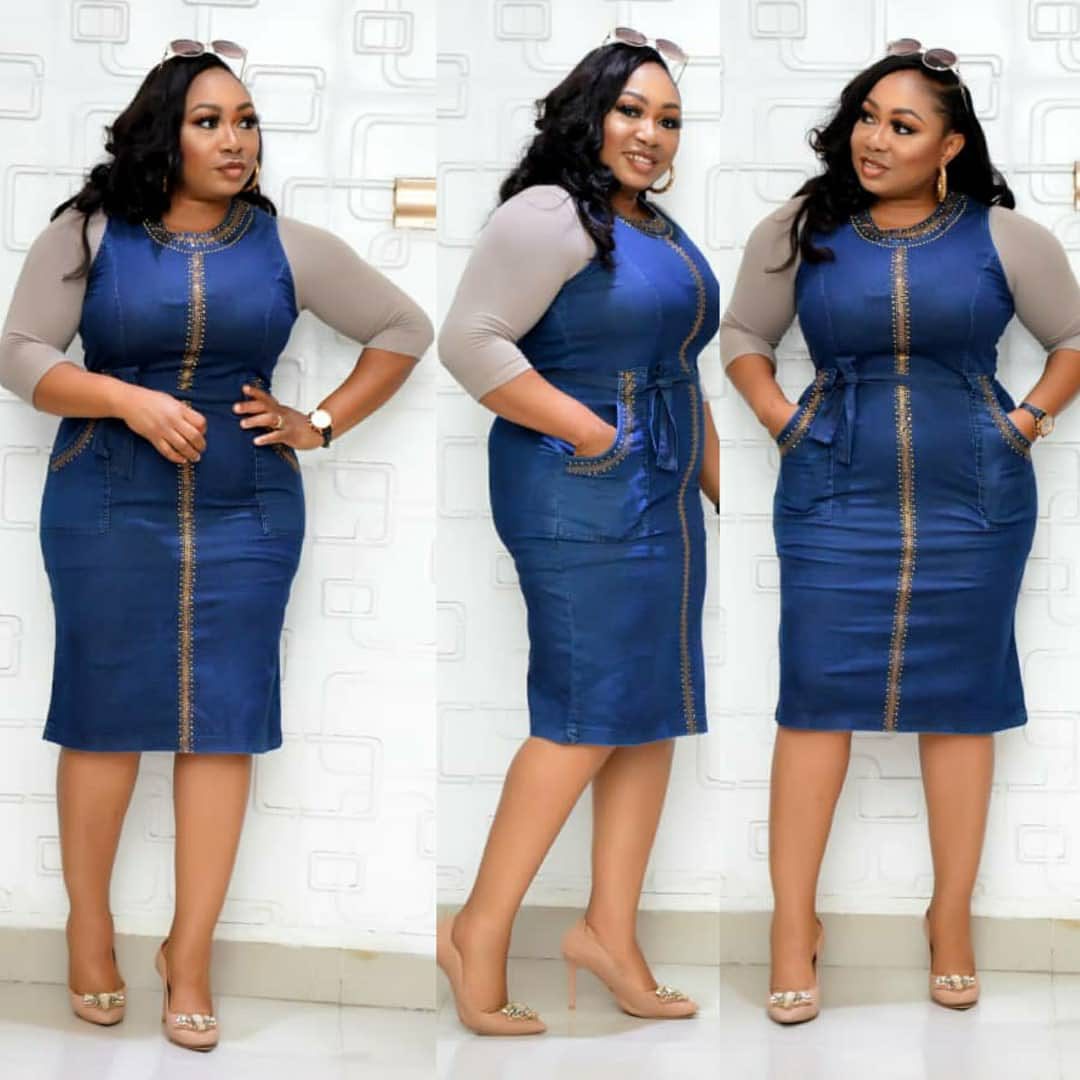 Women's Plus Denim Sleeveless Zipper Closing Dress