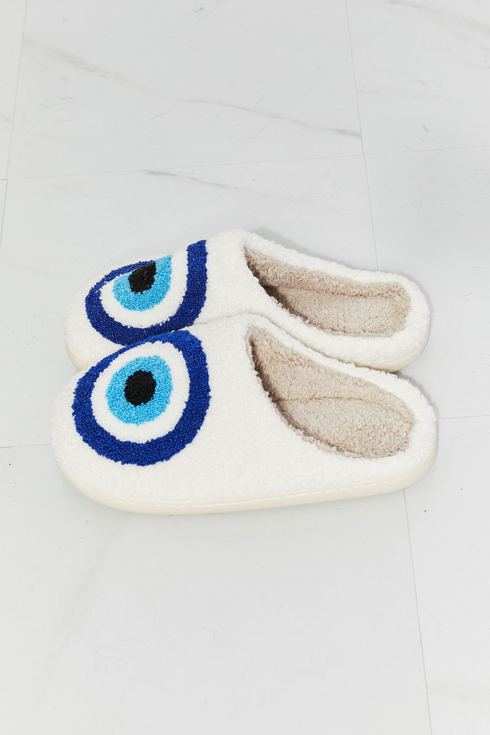 Women's MM Shoes Eye Plush Slipper