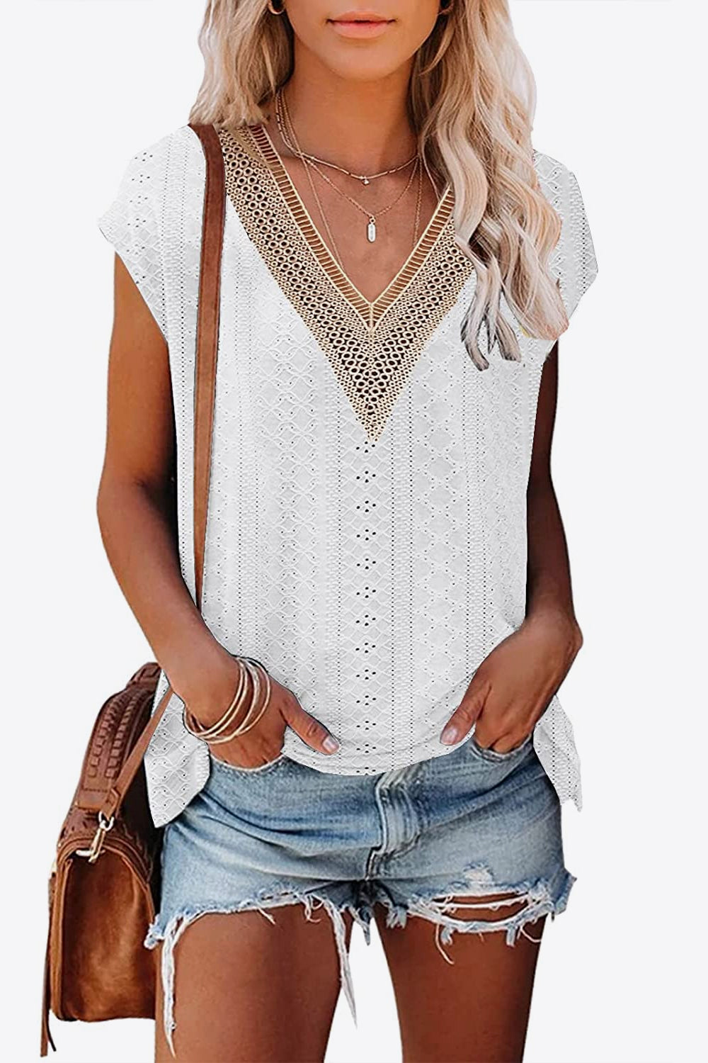Women's Eyelet Contrast V-Neck Tee
