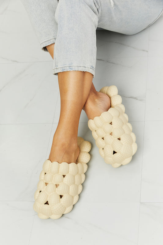 Women's NOOK JOI Laid Back Bubble Slides in Khaki