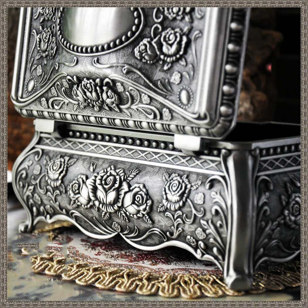Vintage Style Jewelry Box