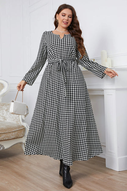 Women's Melo Plaid Plus Tie Belt Maxi Dress