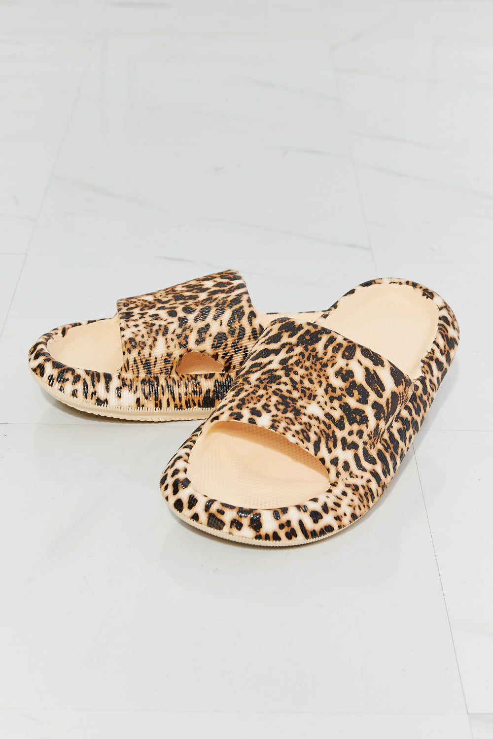 Women's MM Shoes Arms Around Me Open Toe Slide in Leopard