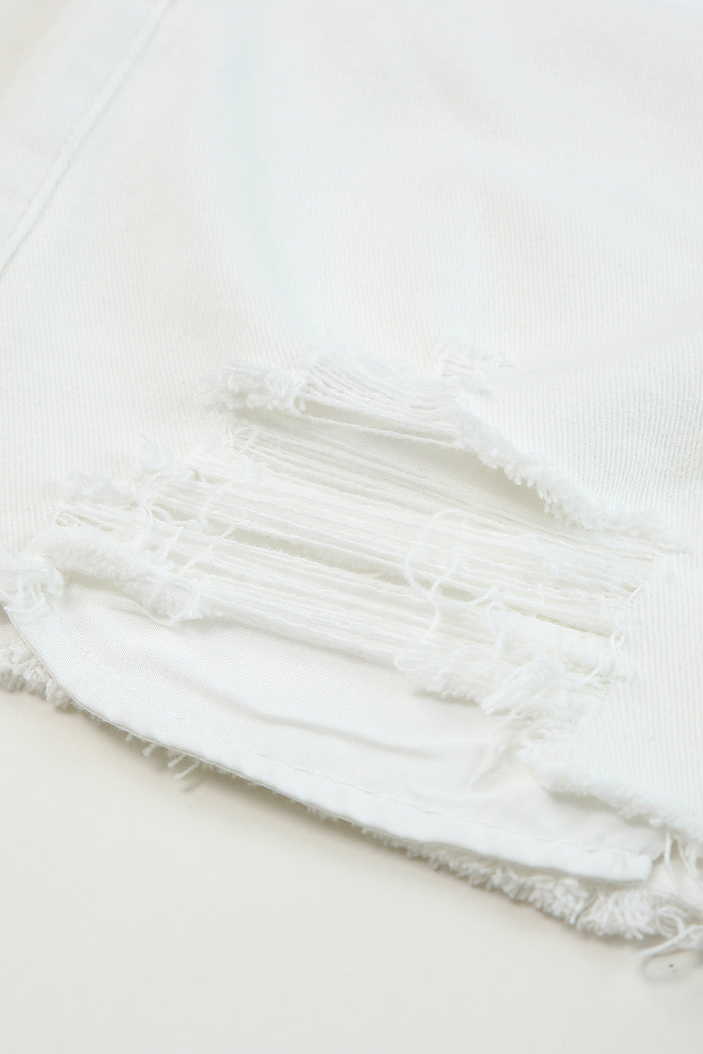Women's Frayed Hem Distressed Denim Shorts with Pockets